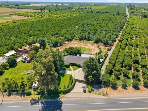 7148 E Waterloo Rd, Stockton, CA 95215