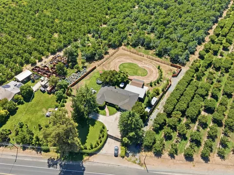 View/Area - 7148 E Waterloo Rd, Stockton, CA 95215 photo 5 of 6