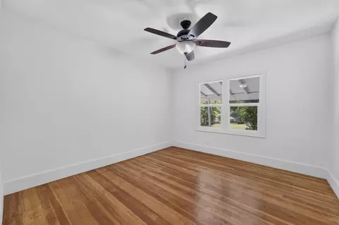 Bedroom - 4335 Walnut Ave, Carmichael, CA 95608 photo 1 of 6