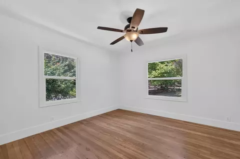 Bedroom - 4335 Walnut Ave, Carmichael, CA 95608 photo 5 of 6