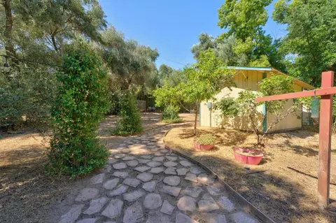 Exterior - 4335 Walnut Ave, Carmichael, CA 95608 photo 11 of 22