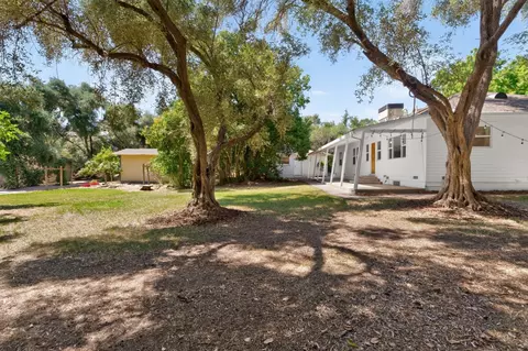 Exterior - 4335 Walnut Ave, Carmichael, CA 95608 photo 7 of 22
