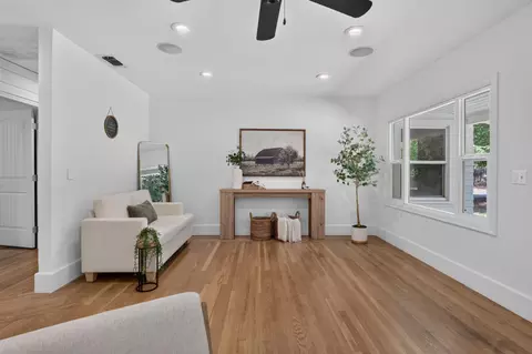 Living - 4335 Walnut Ave, Carmichael, CA 95608 photo 2 of 5