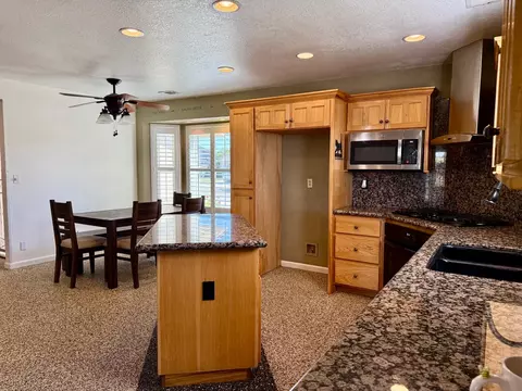 658 Lee Ave, Newman, CA 95360 photo 8