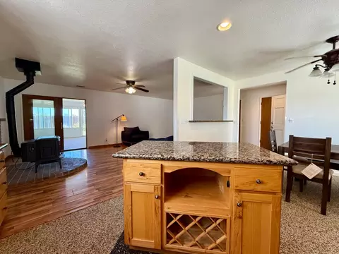 658 Lee Ave, Newman, CA 95360 photo 10