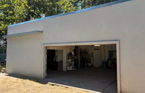 Exterior - 1613 W Biggs Gridley Rd, Gridley, CA 95948 photo 4 of 9