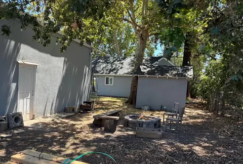 Exterior - 1613 W Biggs Gridley Rd, Gridley, CA 95948 photo 5 of 9