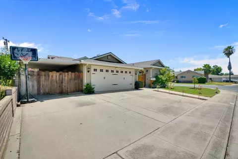 1177 Pine St, Manteca, CA 95336 photo 3