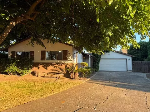 3032 Elmwood Ave, Stockton, CA 95204