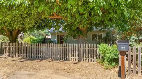 Exterior - 28937 Upper Rd, Newman, CA 95360 photo 1 of 20