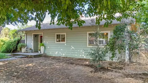 Exterior - 28937 Upper Rd, Newman, CA 95360 photo 4 of 20