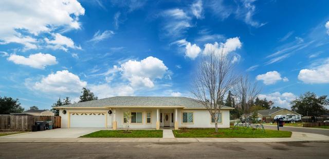 4530 Maximus Rd, Denair, CA 95316