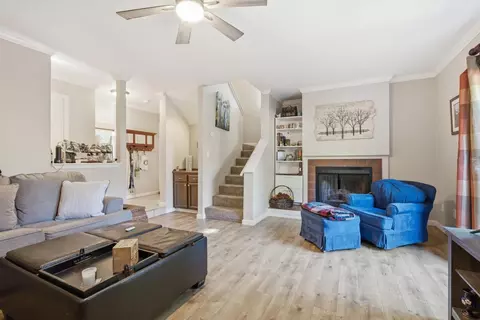 7413 Sunrise Blvd, Citrus Heights, CA 95610
