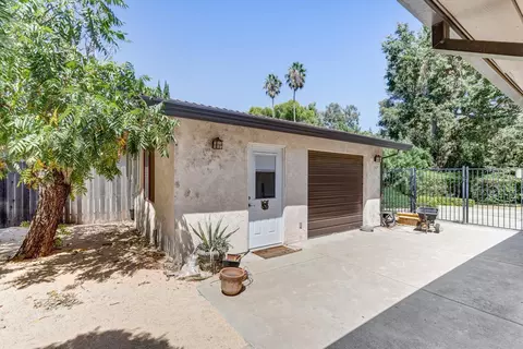 Exterior - 4960 Paloma Ave, Carmichael, CA 95608 photo 16 of 22
