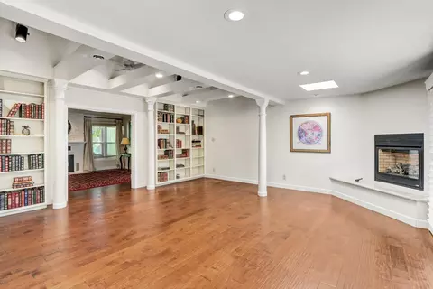 Living - 4960 Paloma Ave, Carmichael, CA 95608 photo 1 of 2
