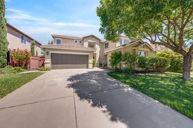 3277 Mount Tamalpais Dr, Roseville, CA 95747