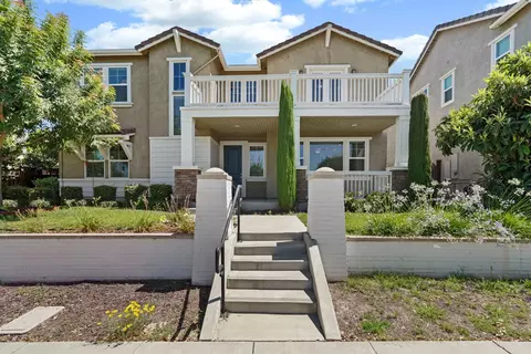 Exterior - 577 Lakeside Dr, Lathrop, CA 95330 photo 1 of 16