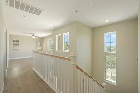 Entry Way - 577 Lakeside Dr, Lathrop, CA 95330 photo 1 of 1