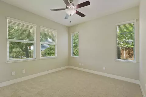 Bedroom - 577 Lakeside Dr, Lathrop, CA 95330 photo 1 of 9