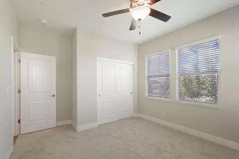 Bedroom - 577 Lakeside Dr, Lathrop, CA 95330 photo 4 of 9