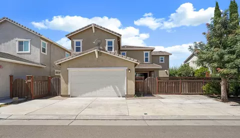 Exterior - 577 Lakeside Dr, Lathrop, CA 95330 photo 15 of 16