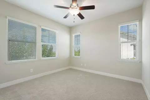 Bedroom - 577 Lakeside Dr, Lathrop, CA 95330 photo 3 of 9
