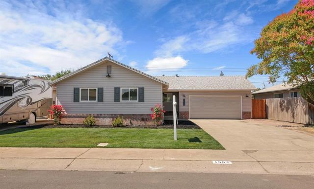 1901 W Locust St, Lodi, CA 95242