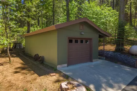 2696 Murphys Dr, Arnold, CA 95223 photo 4