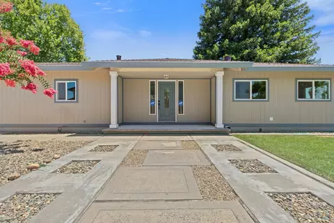 Exterior - 2600 Yale Ave, Turlock, CA 95382 photo 4 of 8