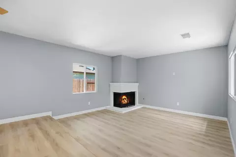 Living - 2600 Yale Ave, Turlock, CA 95382 photo 3 of 4