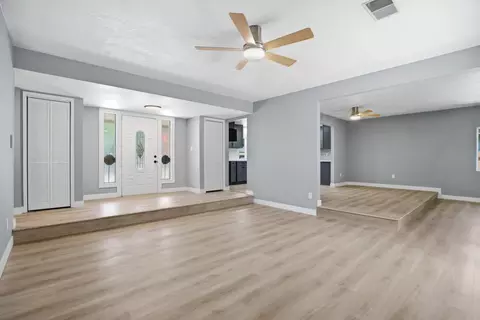 Living - 2600 Yale Ave, Turlock, CA 95382 photo 2 of 4