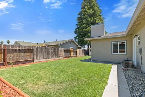Exterior - 2600 Yale Ave, Turlock, CA 95382 photo 8 of 8