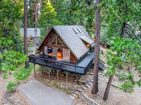 1476 Gloria Dr, Arnold, CA 95223 photo 2