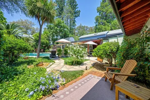 274 Sawyer St, Auburn, CA 95603