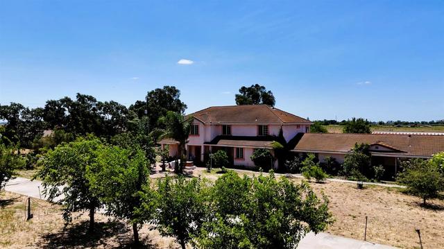 8088 Kammerer Rd, Elk Grove, CA 95757
