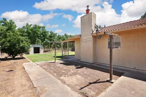 Exterior - 19035 Monte Vista Dr, Linden, CA 95236 photo 2 of 11