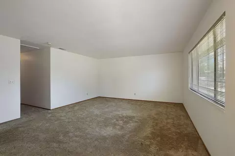 Living - 19035 Monte Vista Dr, Linden, CA 95236 photo 1 of 9