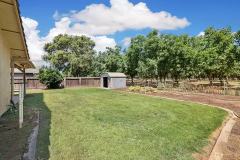 Exterior - 19035 Monte Vista Dr, Linden, CA 95236 photo 8 of 11