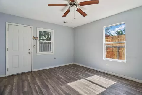916 Elm Ave, Modesto, CA 95354 photo 37