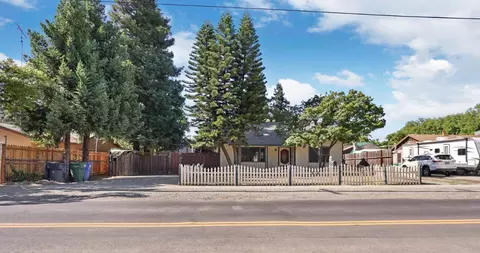916 Elm Ave, Modesto, CA 95354 photo 3