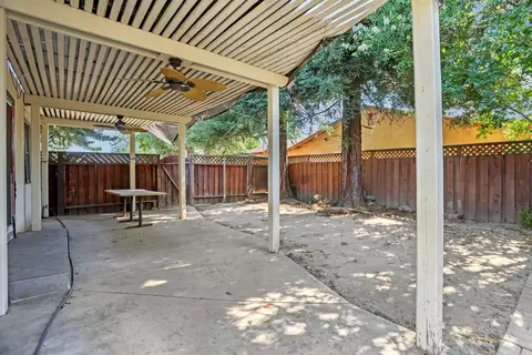 916 Elm Ave, Modesto, CA 95354 photo 32