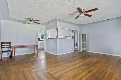 916 Elm Ave, Modesto, CA 95354 photo 11