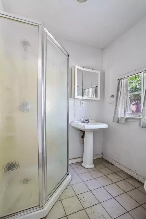 916 Elm Ave, Modesto, CA 95354 photo 48