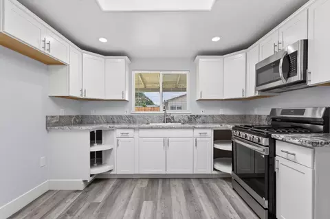 Kitchen - 322 Kerr Ave, Modesto, CA 95354 photo 3 of 7