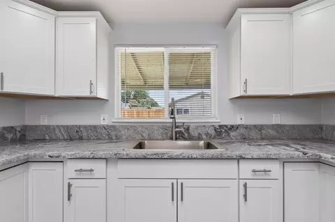 Kitchen - 322 Kerr Ave, Modesto, CA 95354 photo 6 of 7