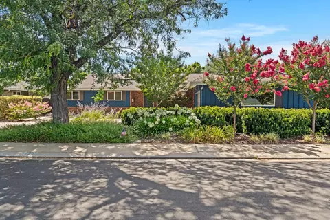 Exterior - 2501 Ridgewood Ct, Modesto, CA 95350 photo 2 of 9