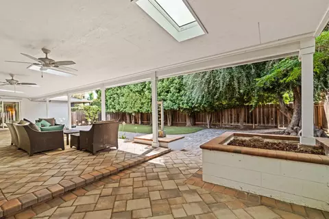 Exterior - 2501 Ridgewood Ct, Modesto, CA 95350 photo 8 of 9