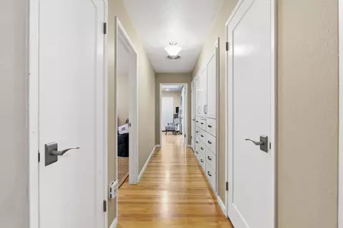 Entry Way - 2501 Ridgewood Ct, Modesto, CA 95350 photo 3 of 3