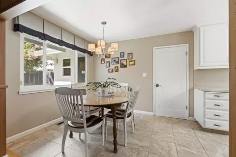 Dining - 2501 Ridgewood Ct, Modesto, CA 95350 photo 1 of 2
