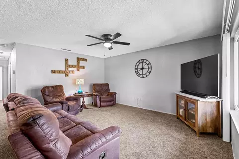 657 Gold St, Manteca, CA 95336 photo 2